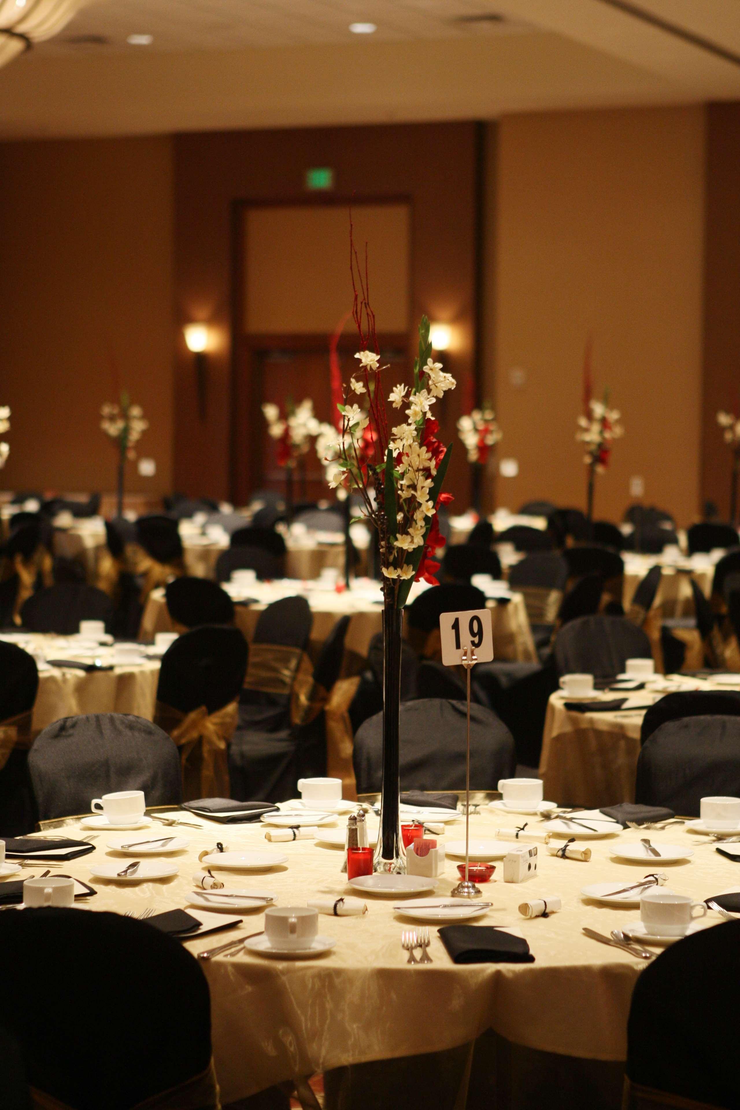 Doubletree By Hilton Bay City - Riverfront Buitenkant foto