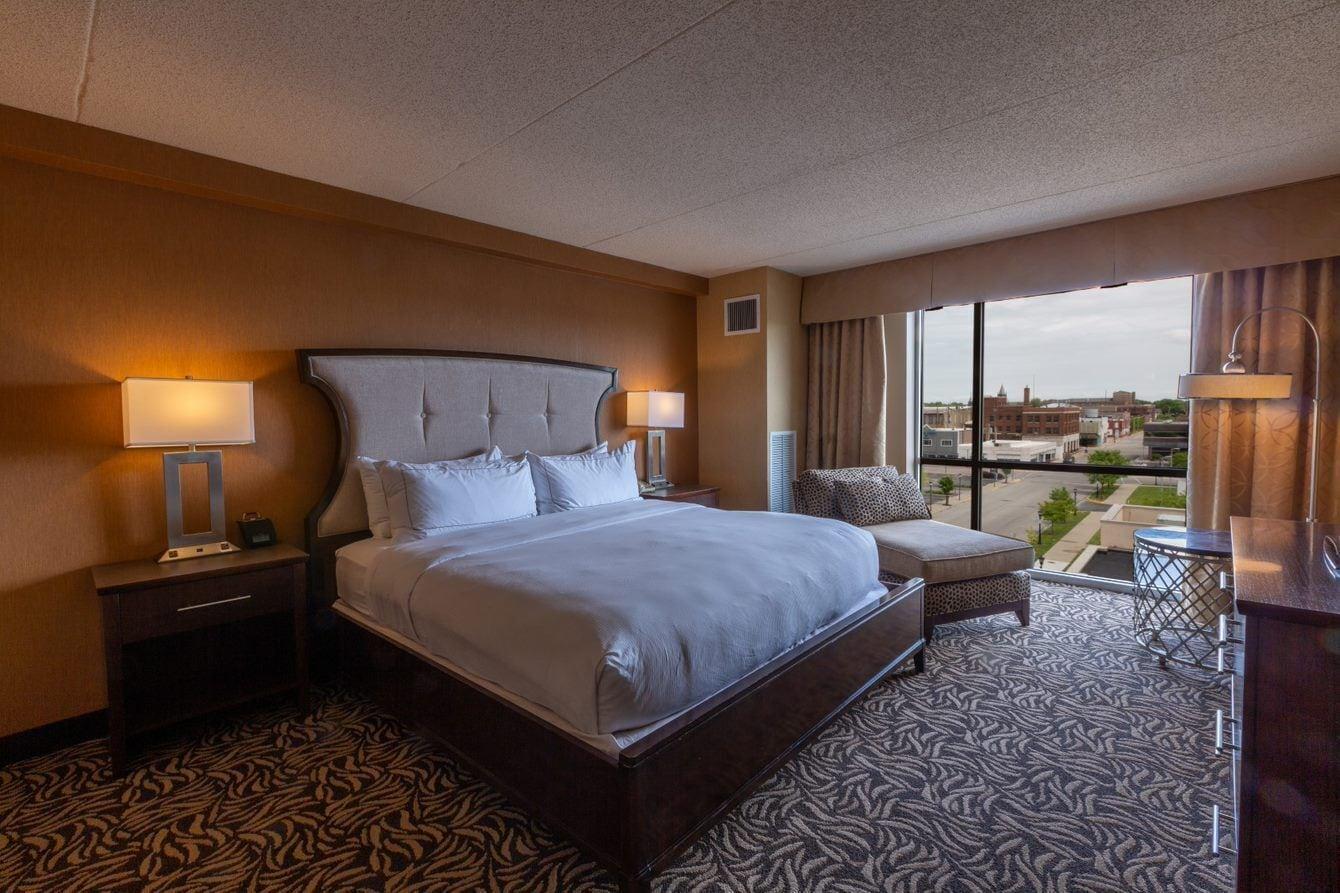 Doubletree By Hilton Bay City - Riverfront Buitenkant foto
