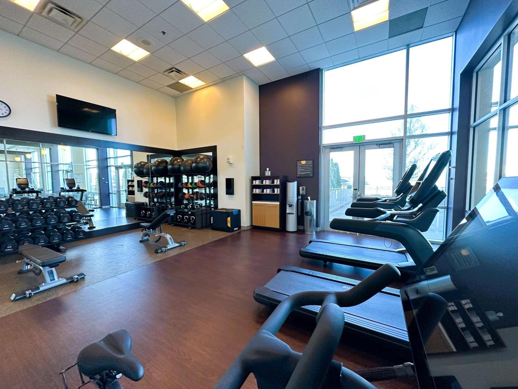 Doubletree By Hilton Bay City - Riverfront Buitenkant foto